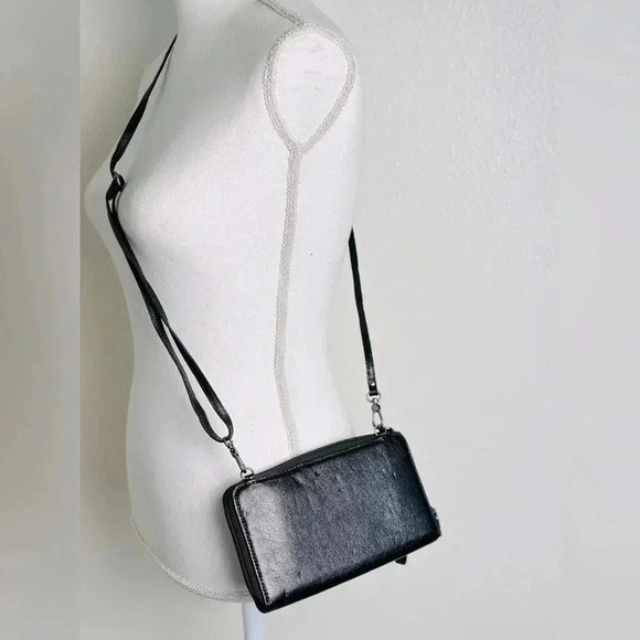 The Sak Smartphone Crossbody or Wristlet Bag/Wallet - Picture 2 of 7